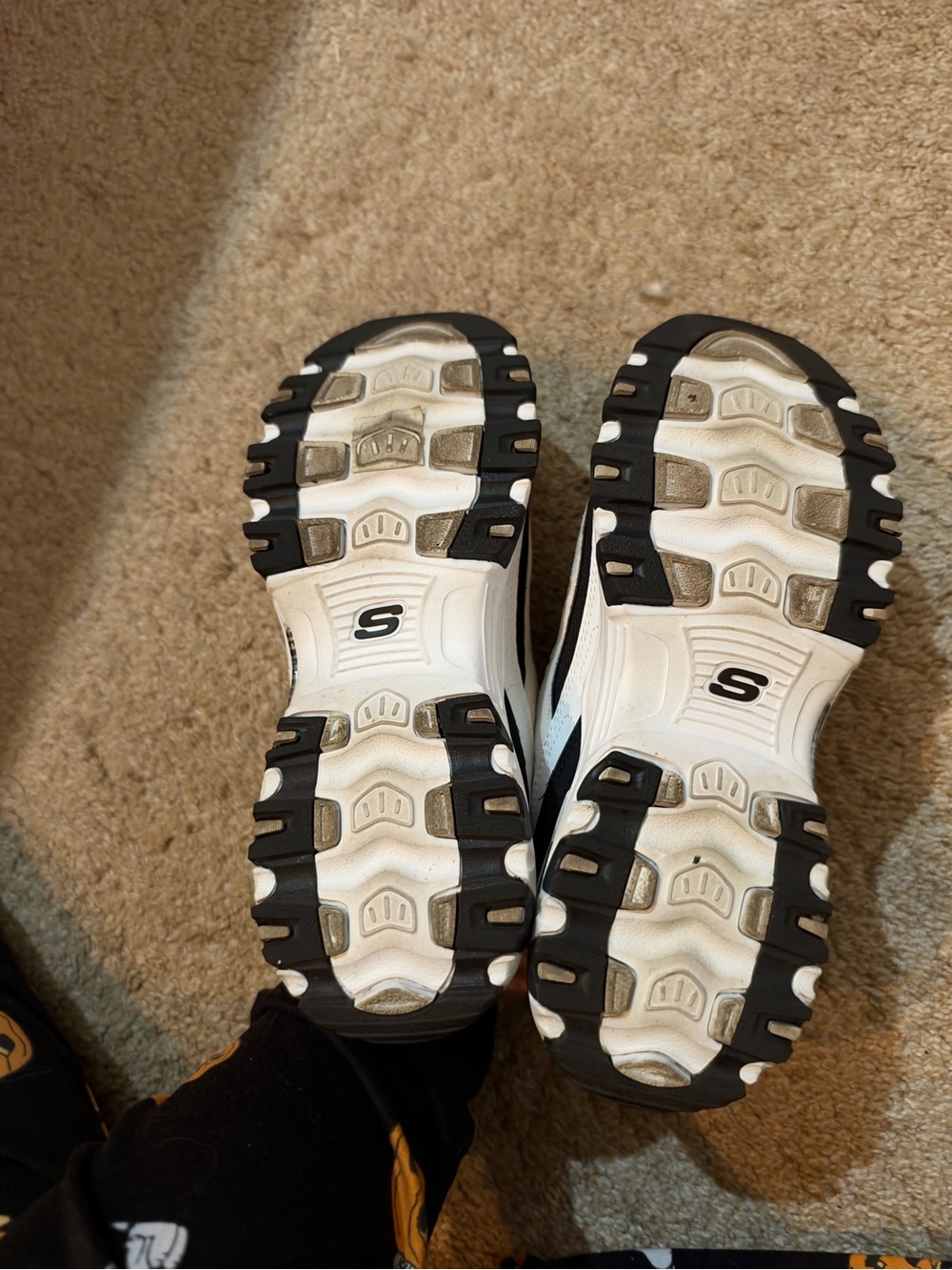 Skechers D’lites (Size 6) - Picture 5 of 5